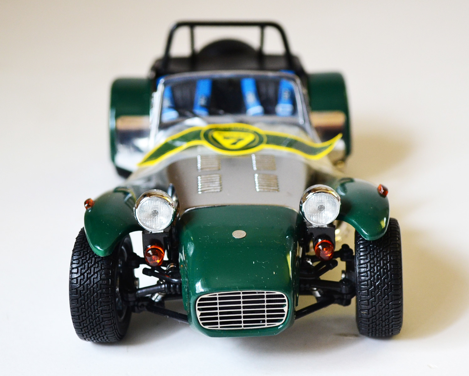 京商 CATERHAM SUPER SEVEN cycle fender1/18